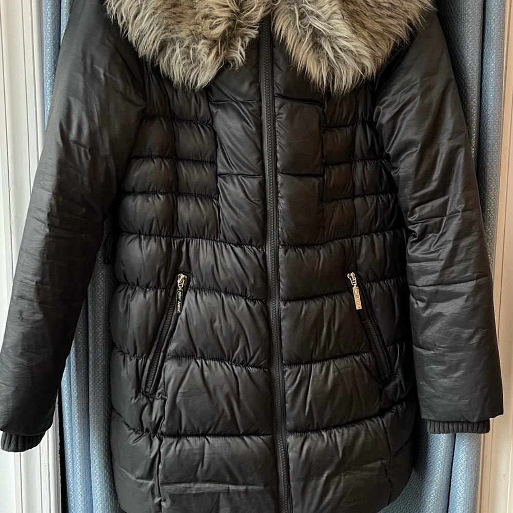 Betsey Johnson Black Puffer Coat with Fur Collar and Quilted Design